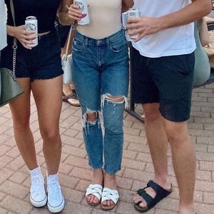 Abercrombie high rise mom jeans. Size 2/26. Lightly worn.